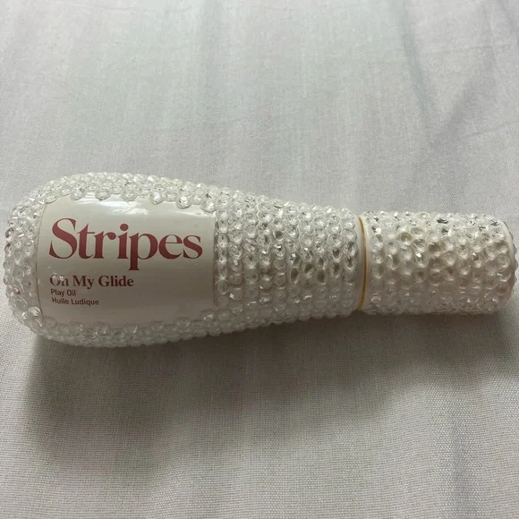 Stripes Beauty Oh My Glide Play Oil - Picture 3 of 3